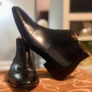 FLAG LTD. Noble Black Leather Chelsea Boots